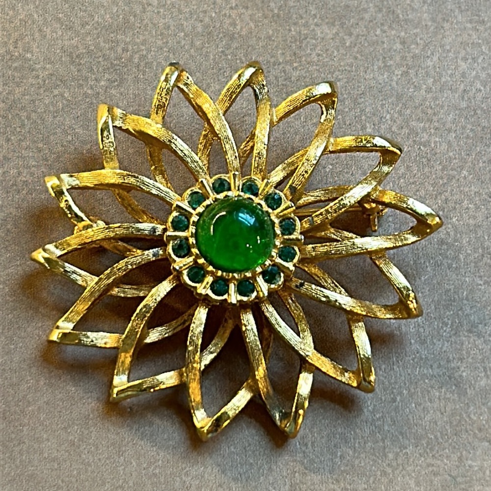Vintage Beau Jewels Brooch